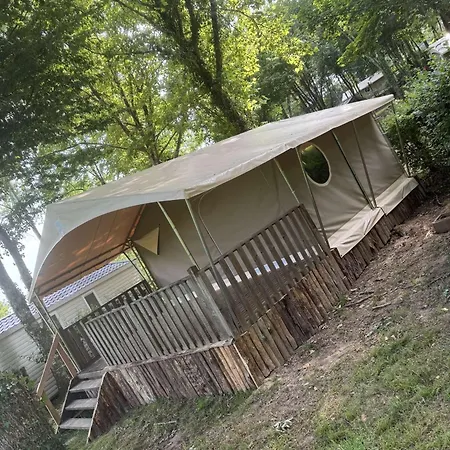 Camping Domaine De La Grande Veyiere *