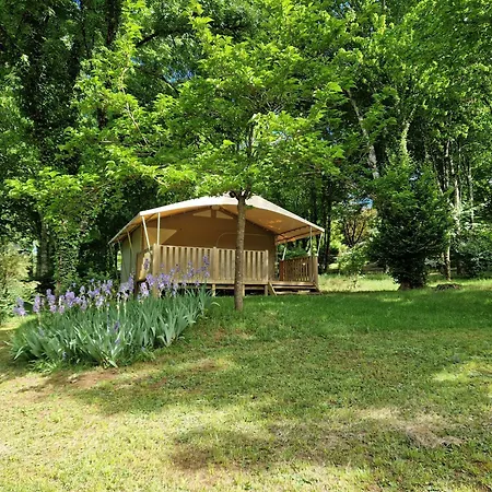 캠프장 Domaine De La Grande Veyiere *